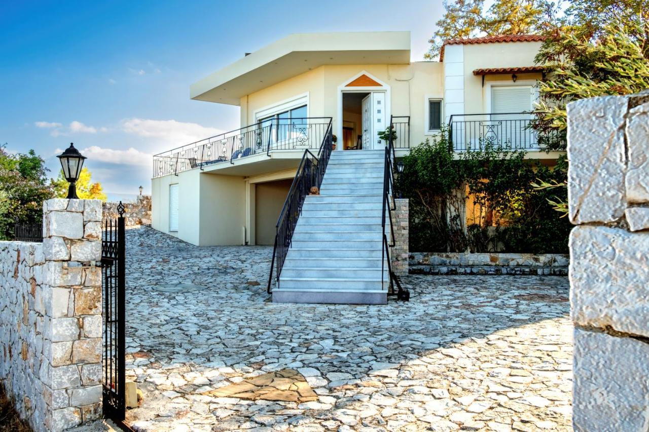 Villa Afroditi In Chania Near Airport With Private Pool, Free Wi-Fi, Souda Bay Views, Garden Oasis Kounoupidhianá Exterior foto