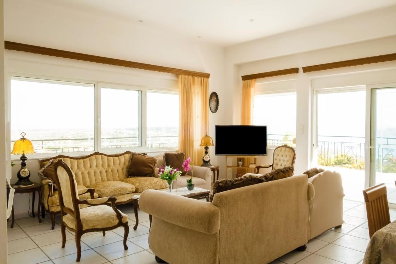 Villa Afroditi In Chania Near Airport With Private Pool, Free Wi-Fi, Souda Bay Views, Garden Oasis Kounoupidhianá Exterior foto