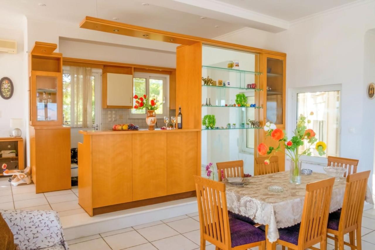 Villa Afroditi In Chania Near Airport With Private Pool, Free Wi-Fi, Souda Bay Views, Garden Oasis Kounoupidhianá Exterior foto