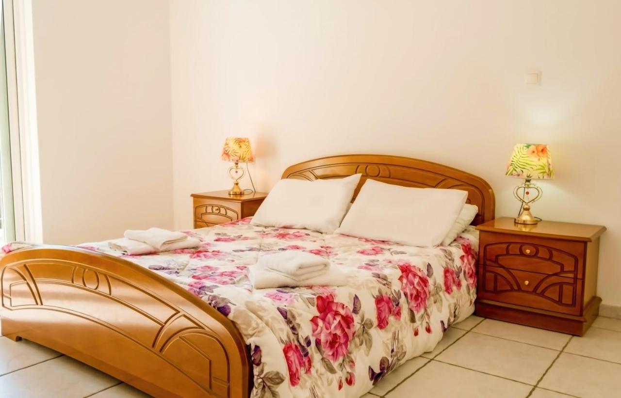 Villa Afroditi In Chania Near Airport With Private Pool, Free Wi-Fi, Souda Bay Views, Garden Oasis Kounoupidhianá Exterior foto